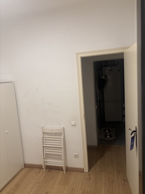 Room in a 3-person shared flat in Eixample · 2
