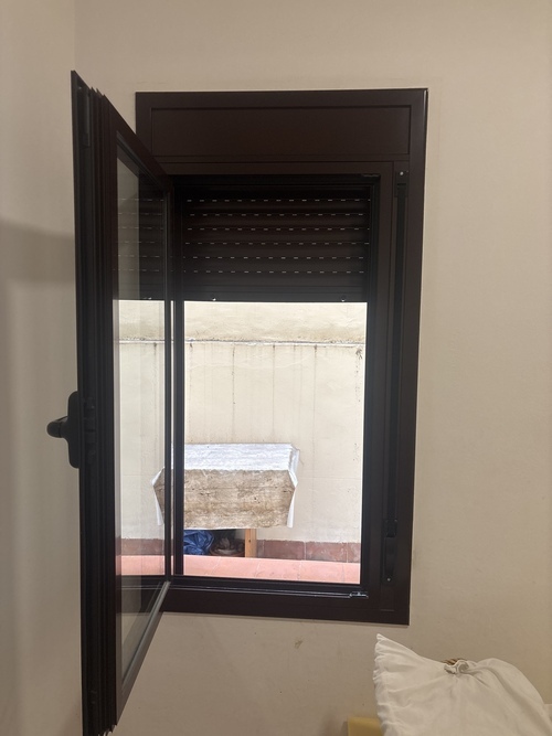 Room in a 3-person shared flat in Eixample · 3
