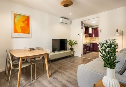 Flat in Eixample, 80 m² · 3