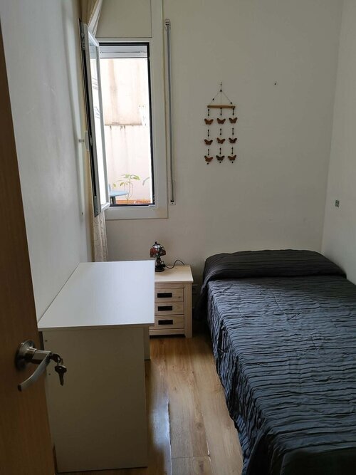 Room in a 2-person shared flat in Sant Andreu · 2