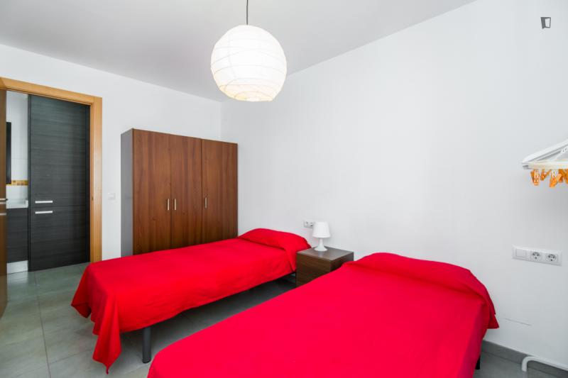Furnished 1-bedroom flat in Ciutat Vella · 4