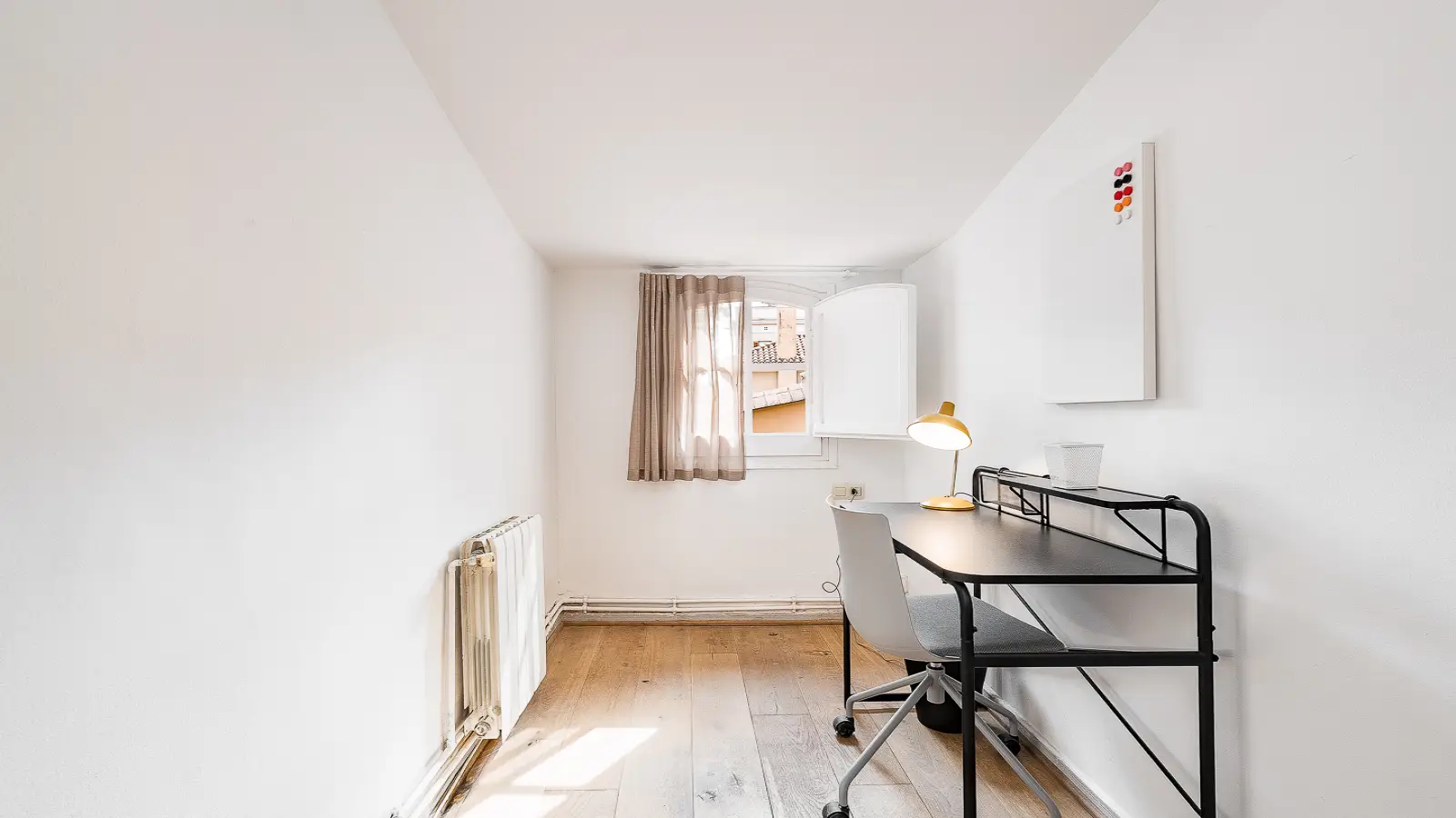Habitación amueblada en piso compartido en Sarrià–Sant Gervasi · 3