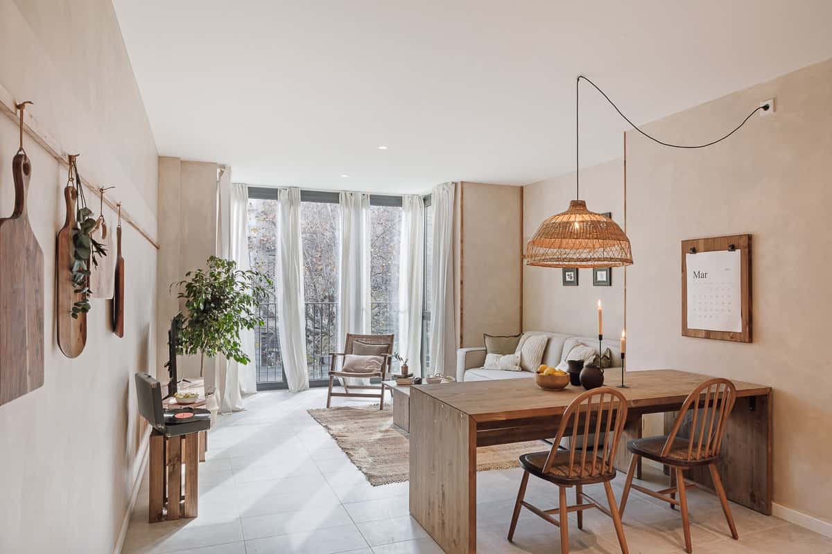 Furnished 2-bedroom flat in Eixample, 74 m² · 2