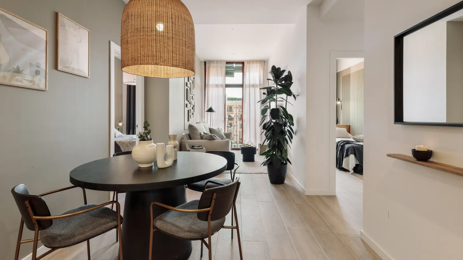 Furnished 2-bedroom flat in Eixample, 64 m² · 3