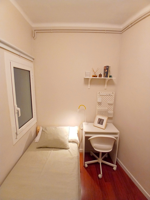 Room in a shared flat in Sant Martí · 3