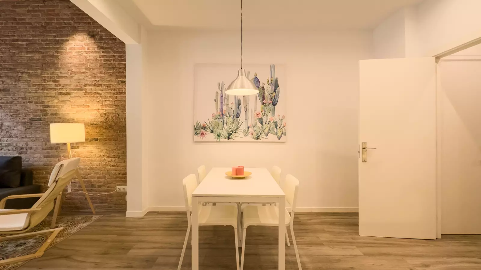 Piso de 2 dormitorios amueblado en Eixample, 75 m² · 4
