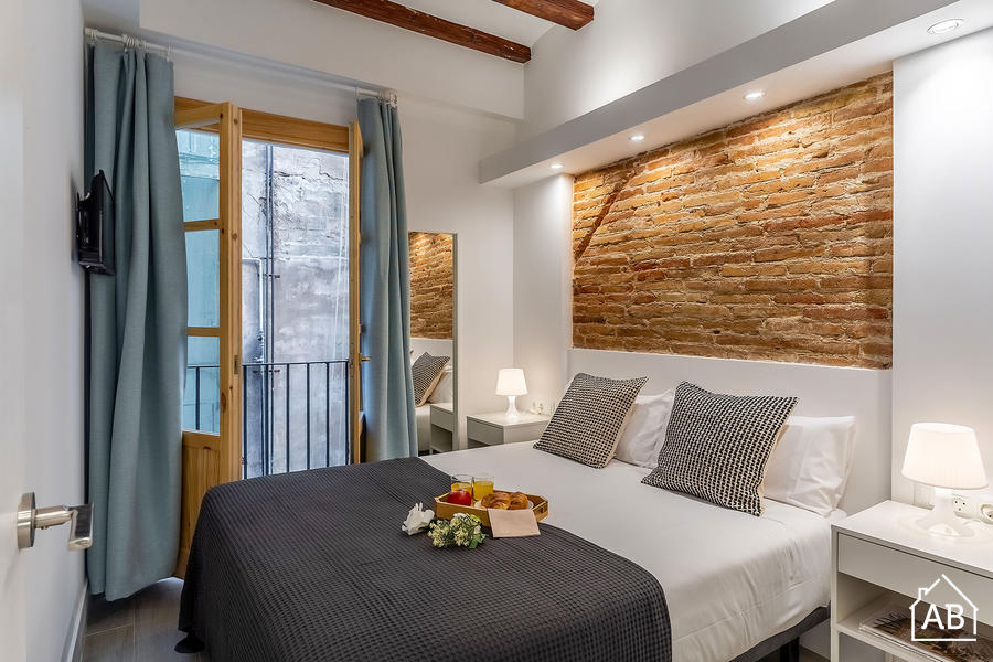 Piso de 3 dormitorios amueblado en Eixample, 48 m² · 3