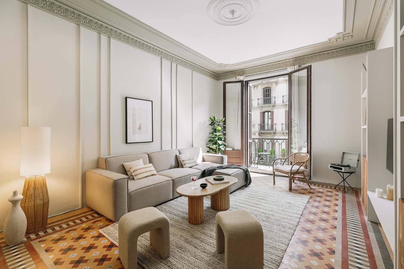 Furnished 2-bedroom flat in Eixample, 115 m² · 2