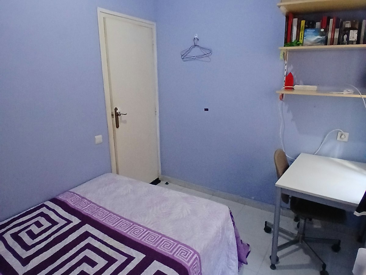 Habitación amueblada en piso compartido de 3 personas en Horta-Guinardó · 4