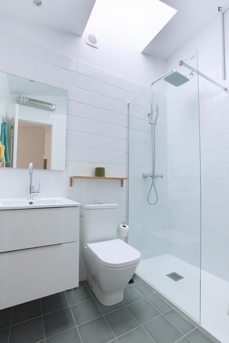 Furnished 2-bedroom flat in Sants-Montjuïc · 2