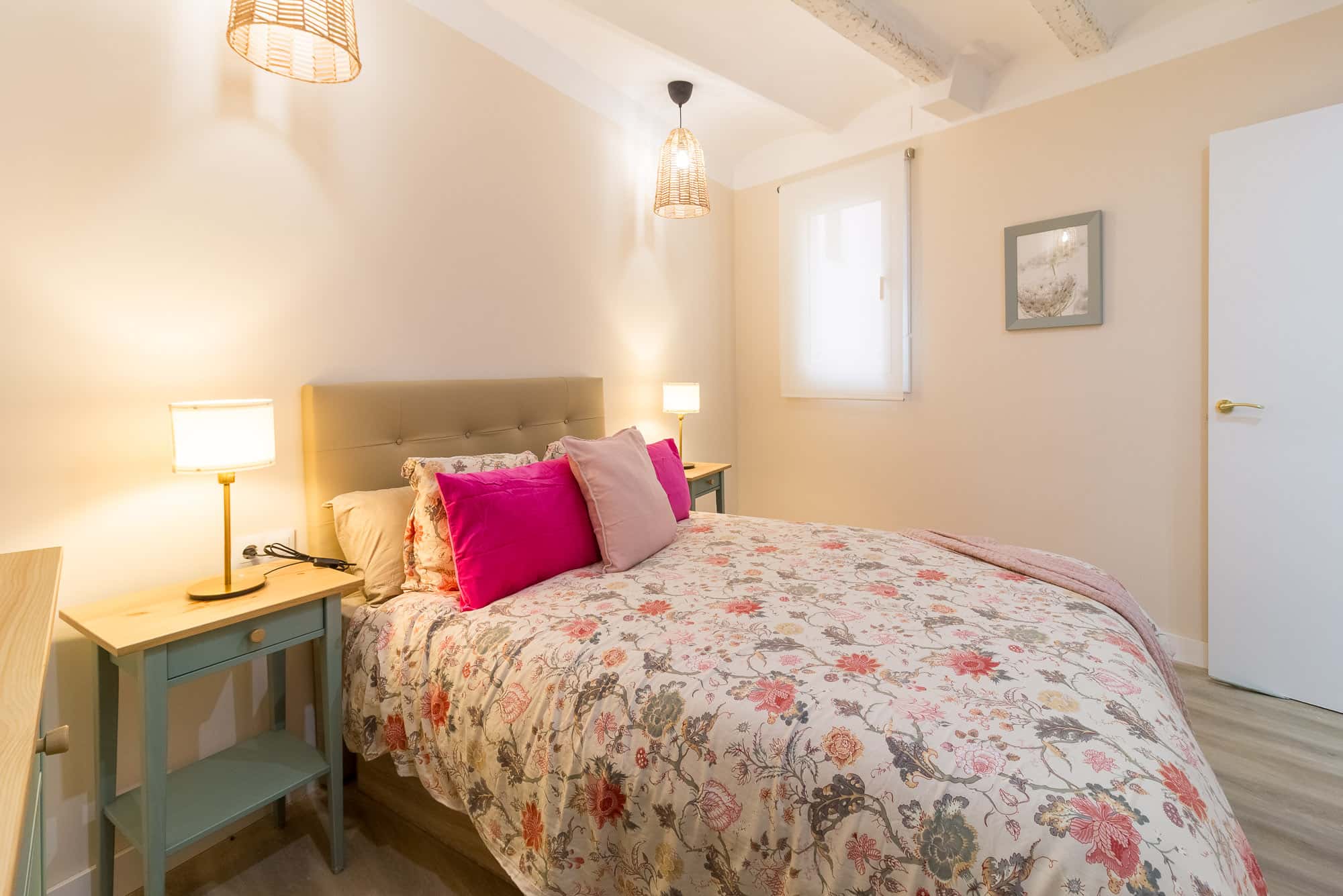 Piso de 2 dormitorios amueblado en Ciutat Vella, 63 m² · 2