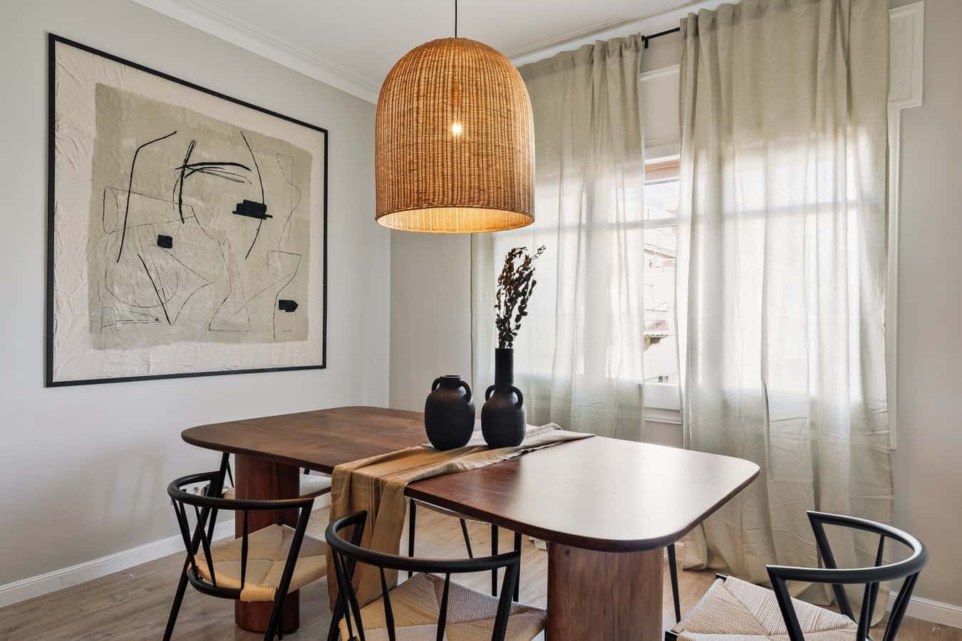 Furnished 3-bedroom flat in Eixample, 130 m² · 2