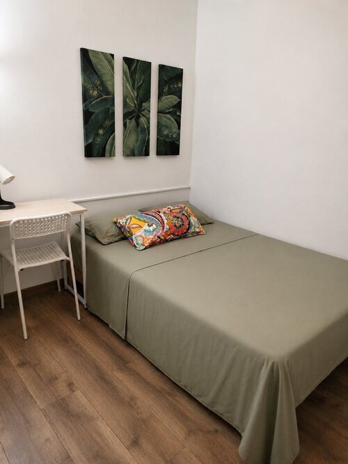 Room in a 3-person shared flat in Sant Martí · 2