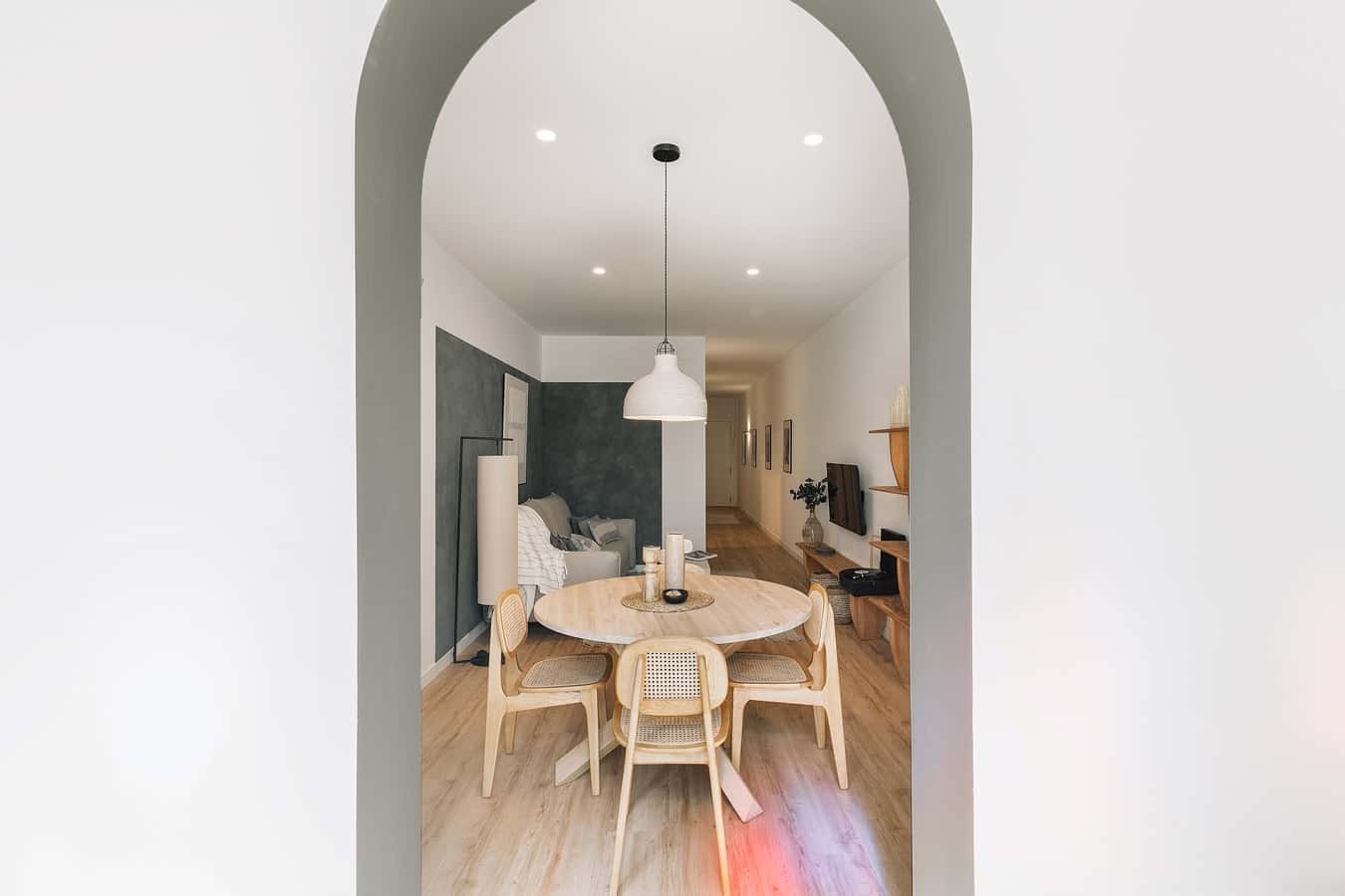 Furnished 2-bedroom flat in Eixample, 75 m² · 2