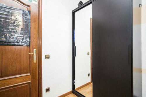 Room in a 3-person shared flat in Sants-Montjuïc · 4