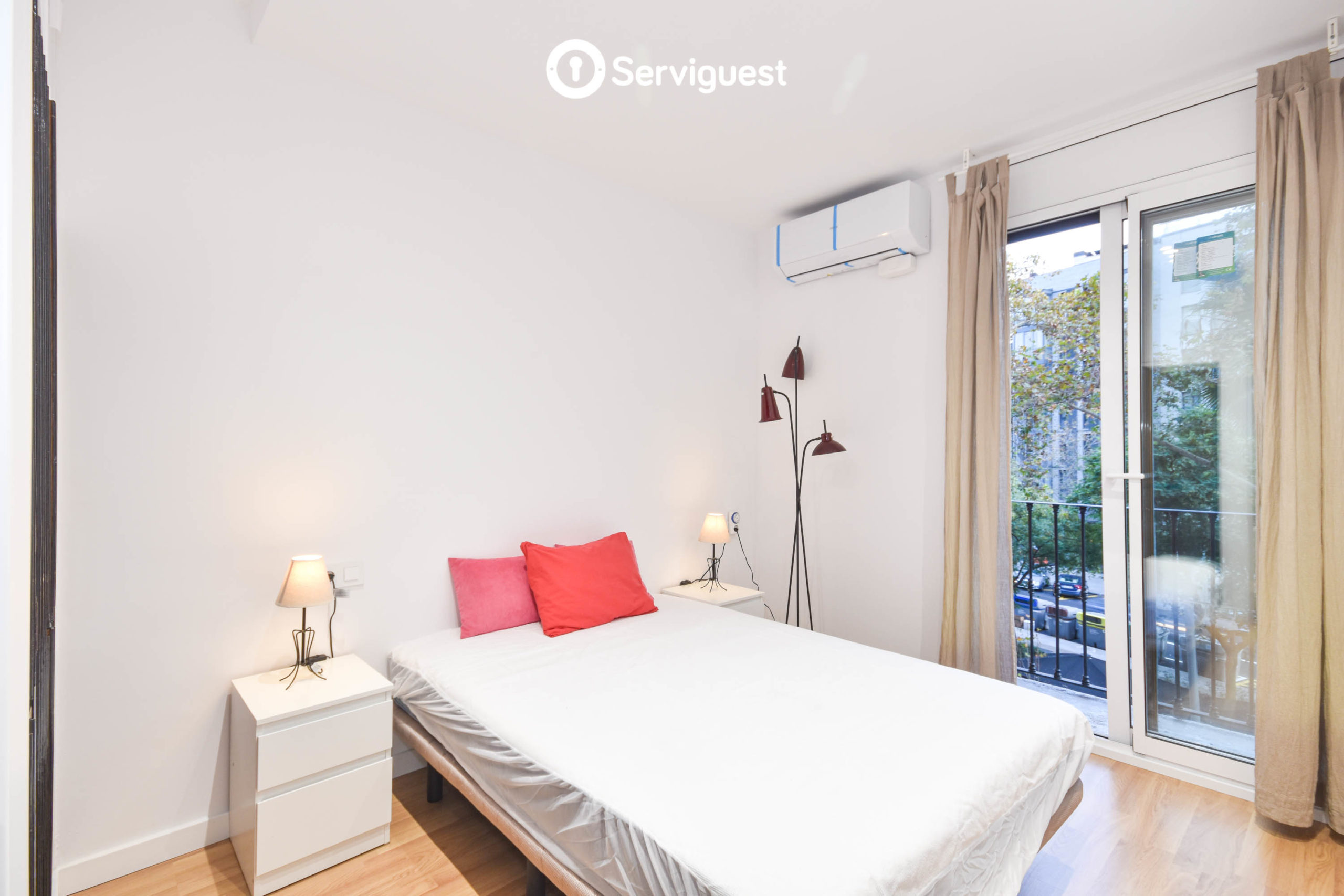 2-bedroom flat in Eixample, 65 m² · 2