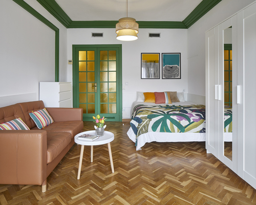 Room in a 8-person shared flat in Eixample · 2