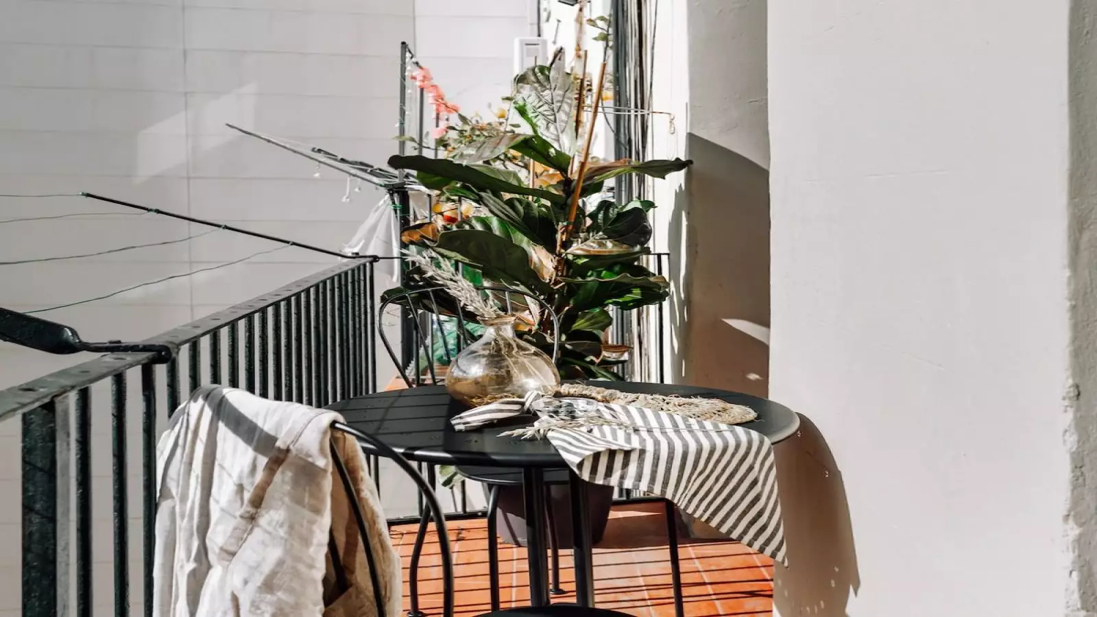Furnished 3-bedroom flat in Eixample, 96 m² · 4