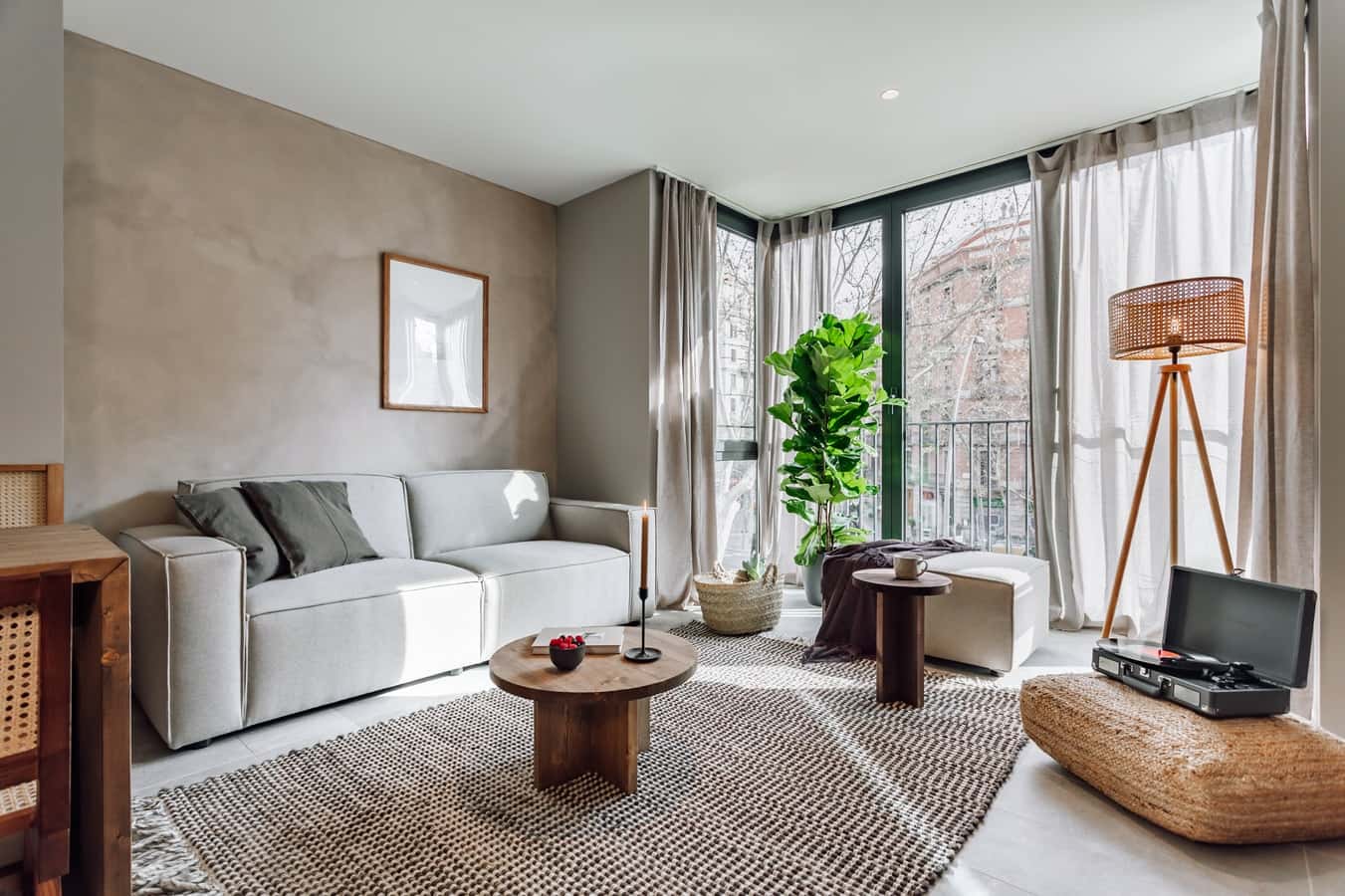 Furnished 2-bedroom flat in Eixample, 74 m² · 2