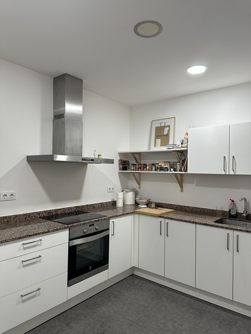 Habitación en piso compartido de 2 personas en Eixample · 2