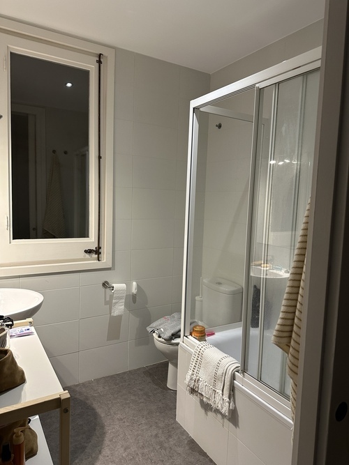 Habitación en piso compartido de 2 personas en Eixample · 4
