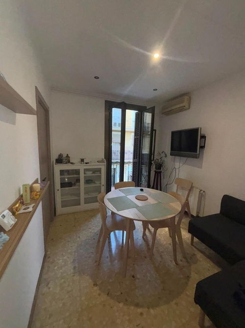 Room in a 3-person shared flat in Sants-Montjuïc · 2