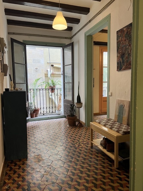Room in a 5-person shared flat in Ciutat Vella · 3