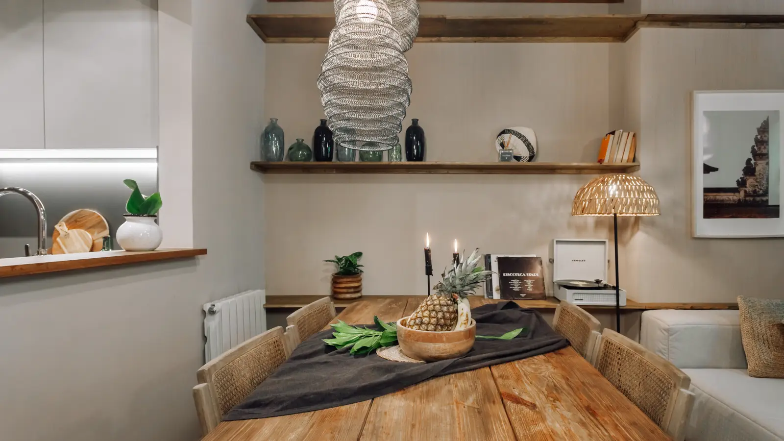 Furnished 2-bedroom flat in Eixample, 78 m² · 2