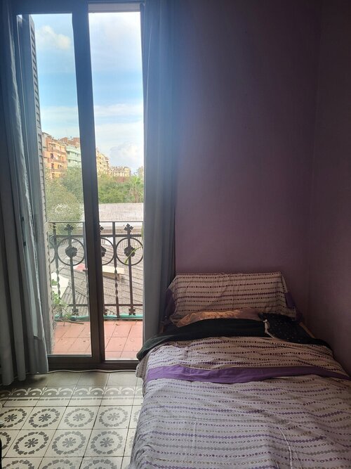 Room in a 3-person shared flat in Barcelona