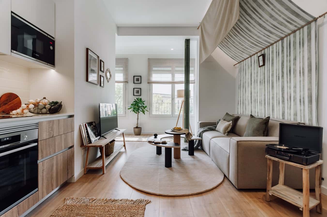 Furnished 1-bedroom flat in Eixample, 49 m² · 2