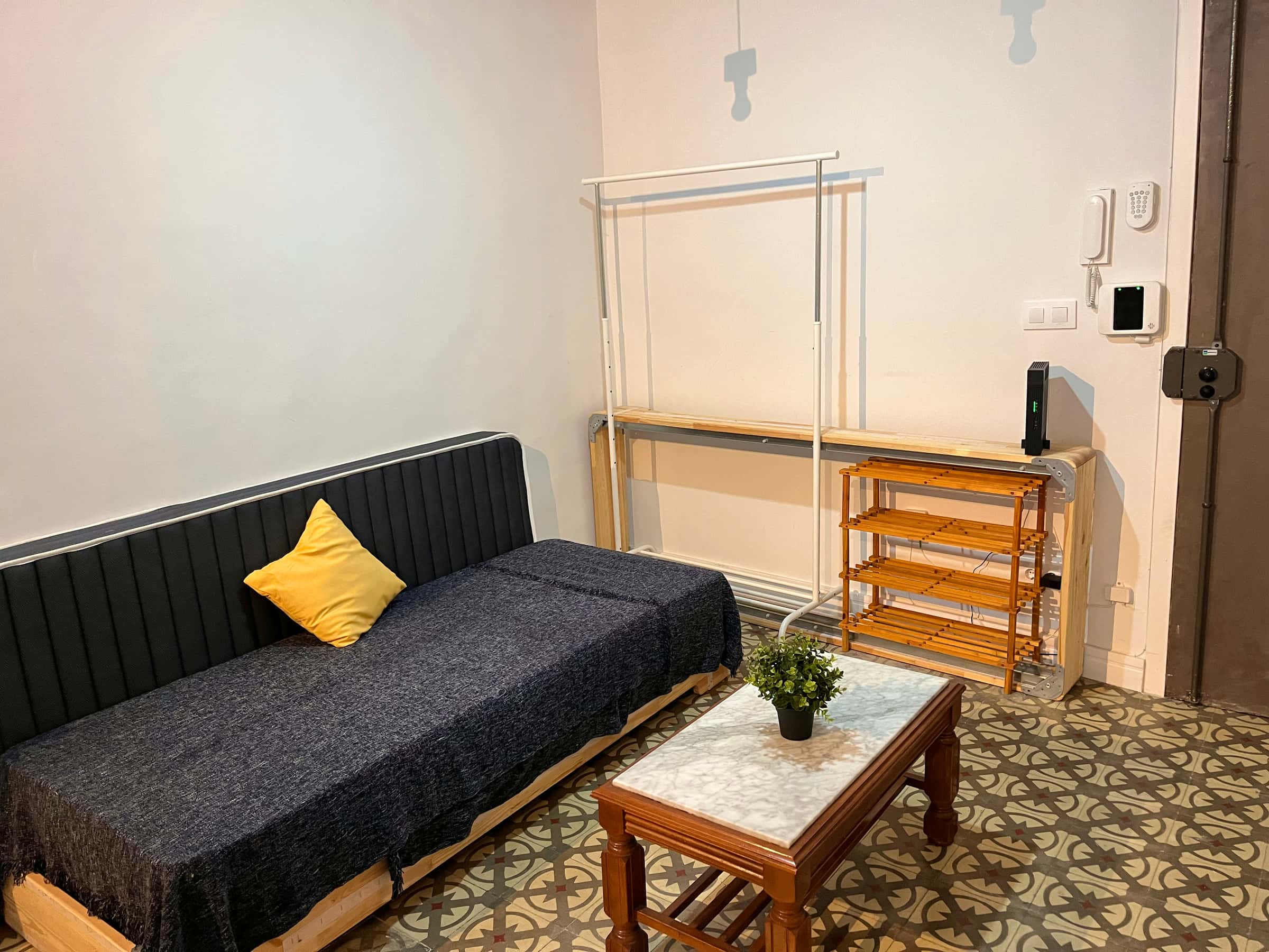 Furnished 1-bedroom flat in Ciutat Vella, 32 m² · 3