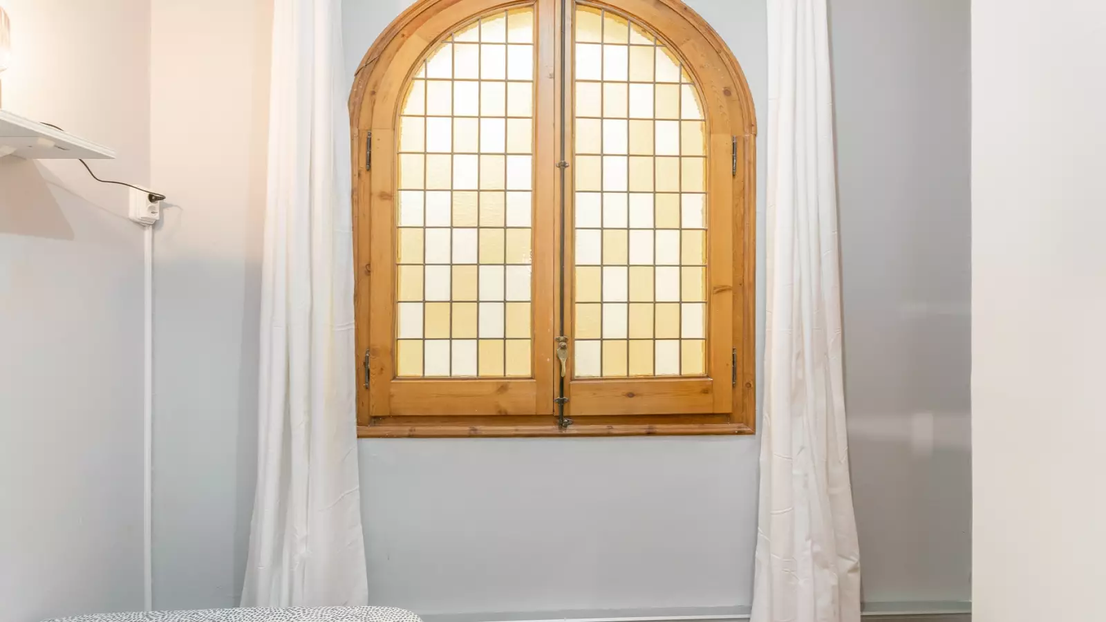 Furnished room in a shared flat in Eixample · 2