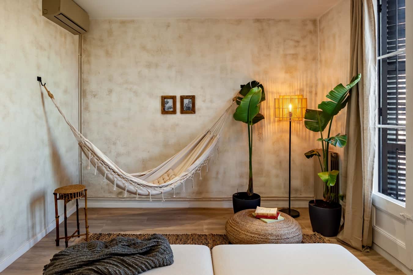 Piso de 3 dormitorios amueblado en Eixample, 93 m² · 3