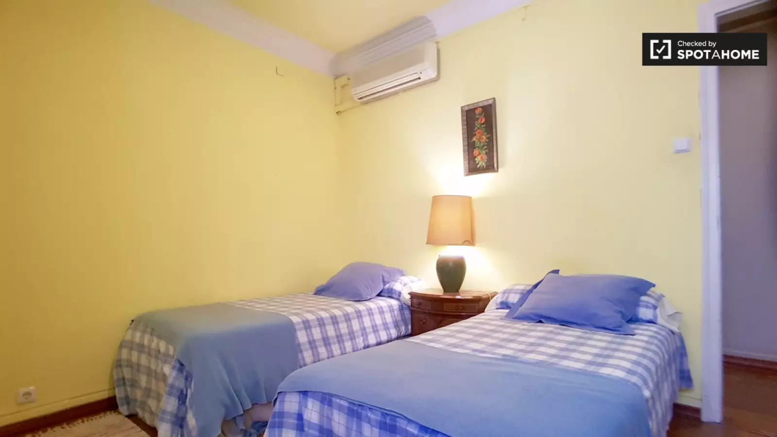 Habitación amueblada en piso compartido de 4 personas en Sarrià–Sant Gervasi · 3