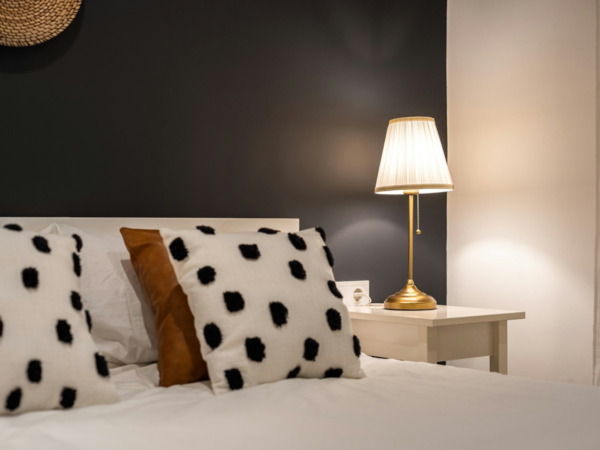 Furnished room in a 6-person shared flat in Ciutat Vella · 4