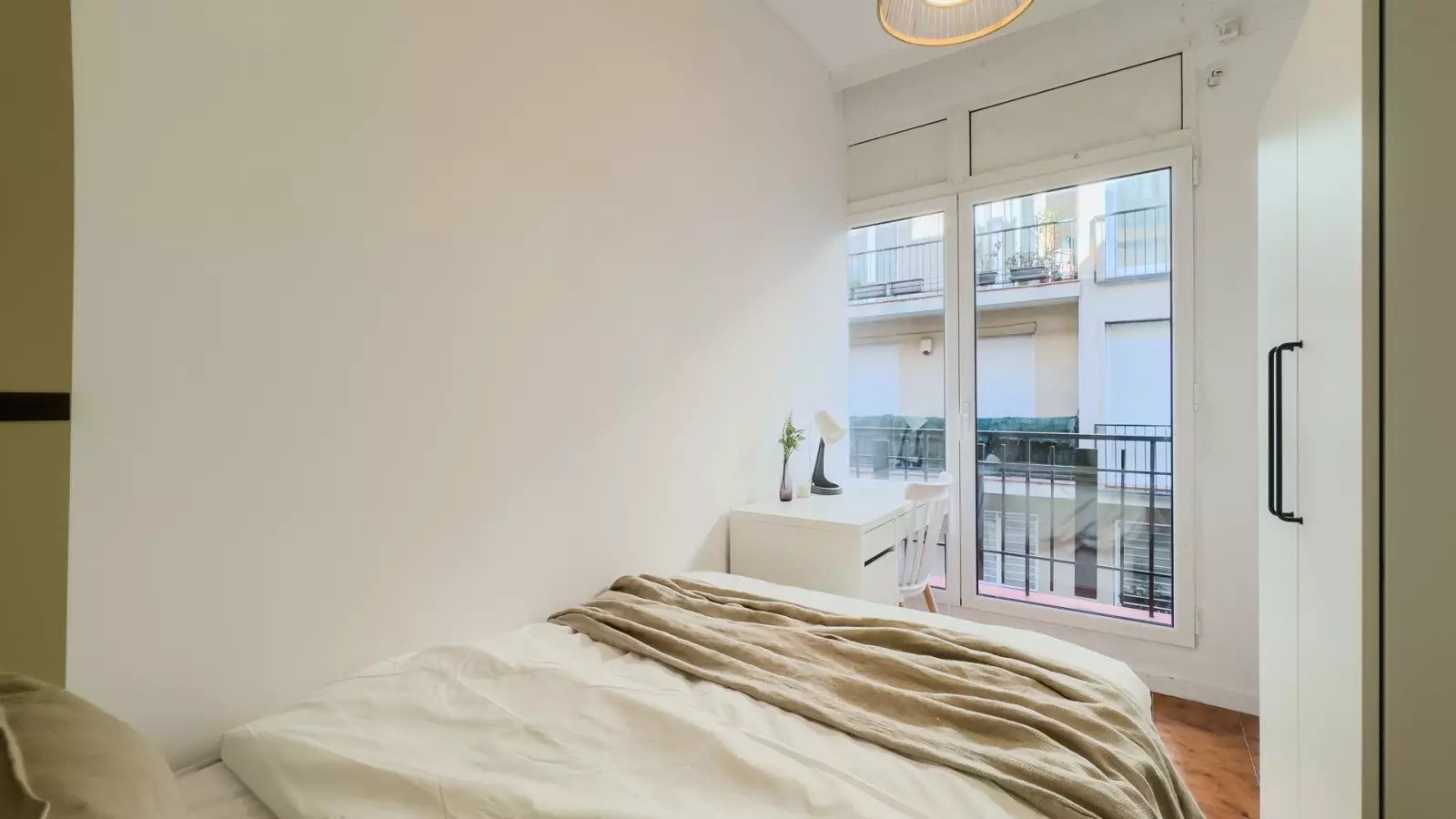 Habitación en piso compartido en Sarrià–Sant Gervasi · 3
