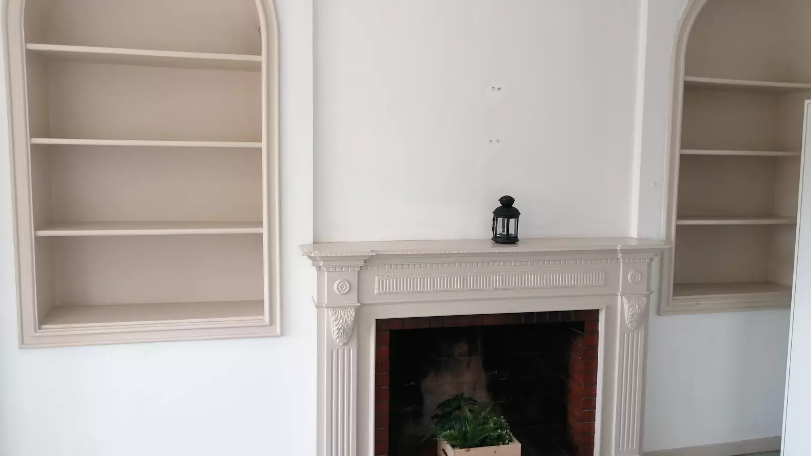 Habitación amueblada en piso compartido de 9 personas en Eixample · 4