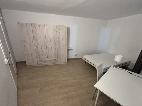 Room in a shared flat in Sant Andreu · 2