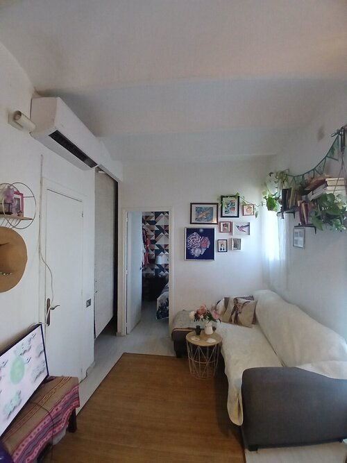 Room in a 2-person shared flat in Ciutat Vella · 2