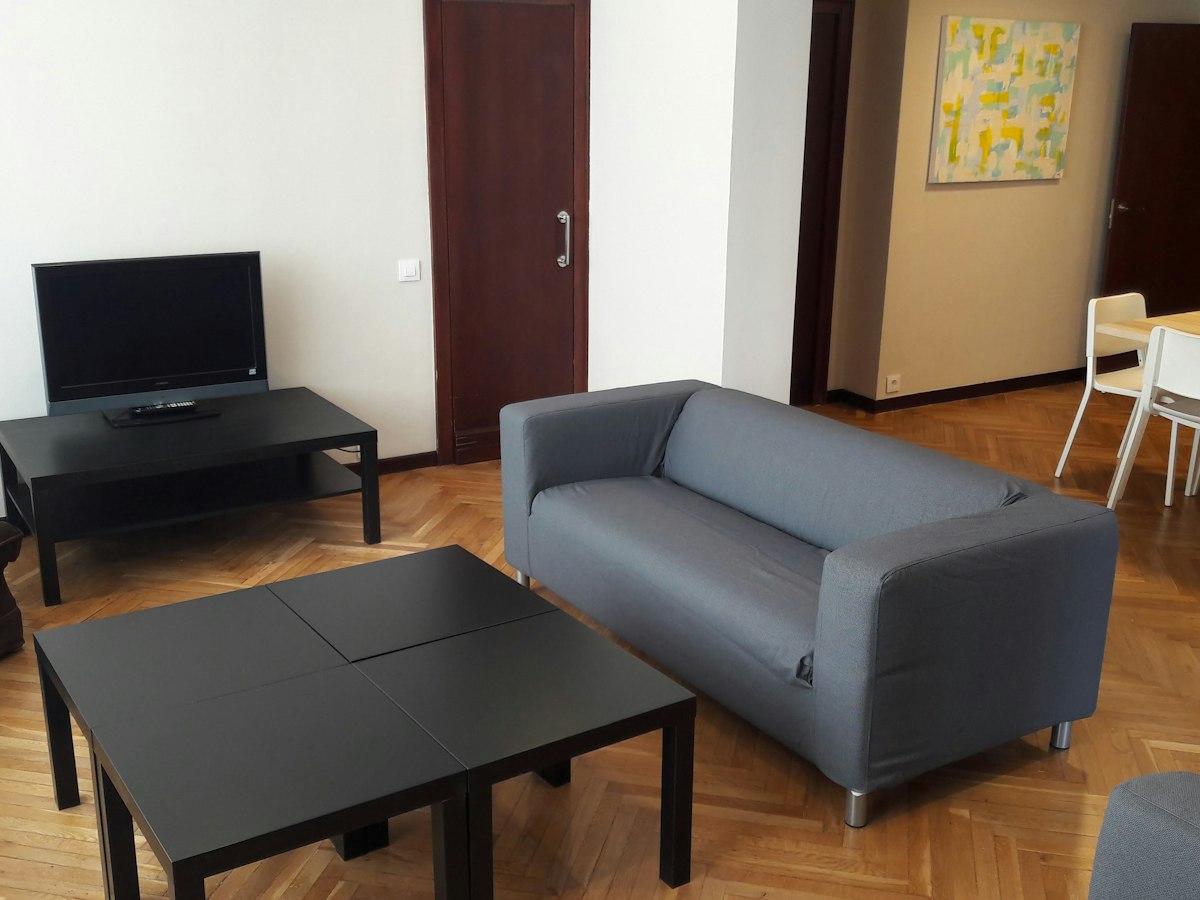 Furnished room in a 9-person shared flat in Gràcia · 4