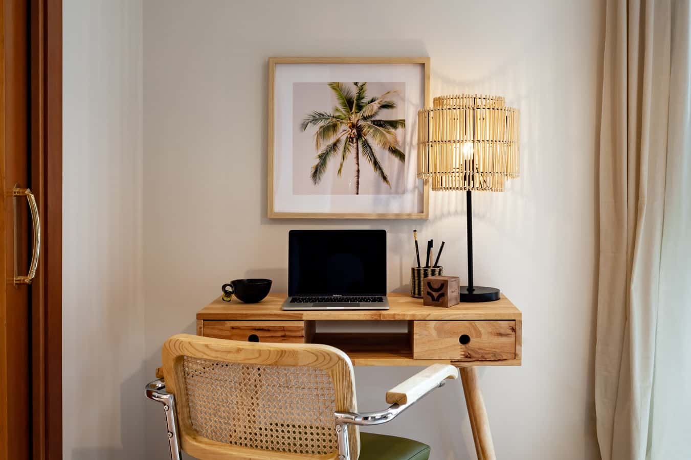 Furnished 3-bedroom flat in Eixample, 97 m² · 3