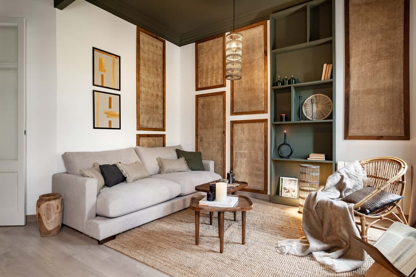 Furnished 2-bedroom flat in Eixample, 70 m² · 2