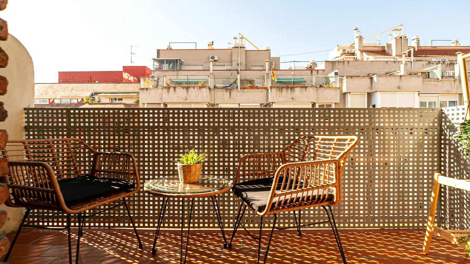 Furnished 3-bedroom flat in Eixample, 82 m² · 3