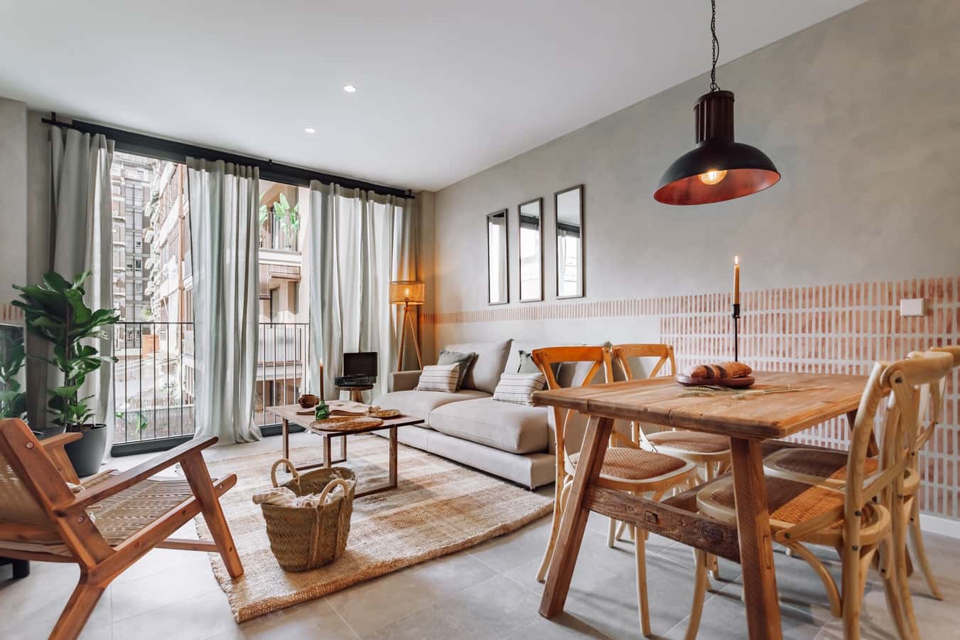 Furnished 2-bedroom flat in Eixample, 58 m² · 2