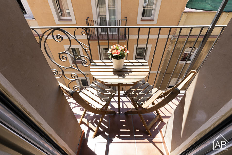 Furnished 1-bedroom flat in Ciutat Vella, 34 m² · 2