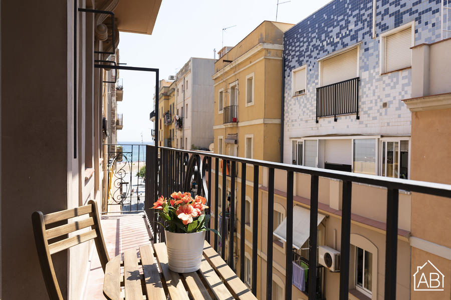 Furnished 1-bedroom flat in Ciutat Vella, 34 m² · 4