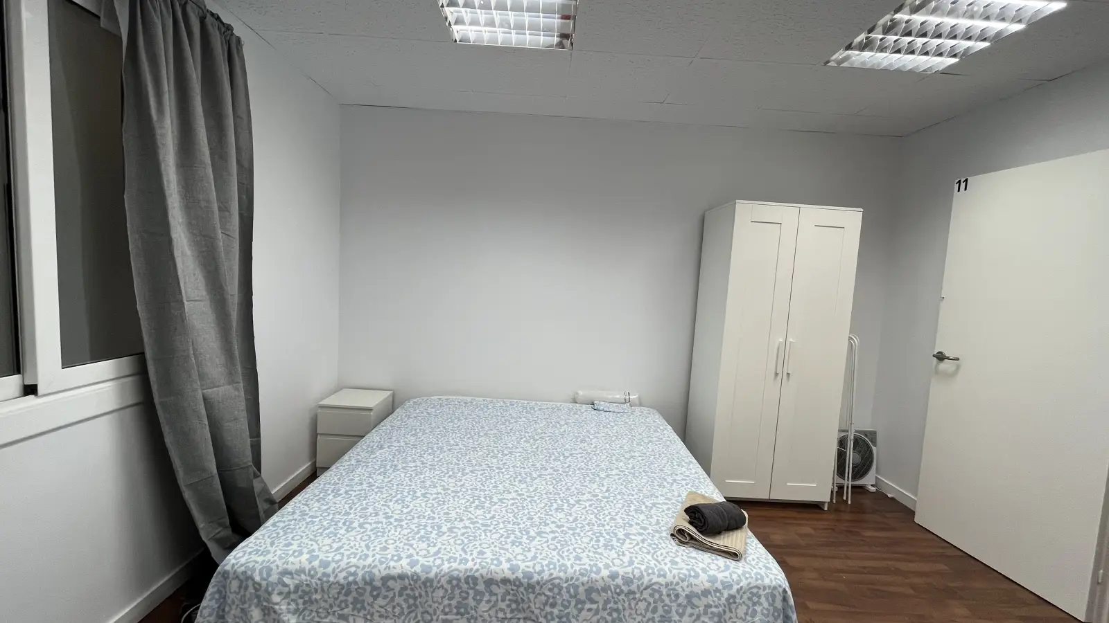 Habitación amueblada en piso compartido en Gràcia · 3