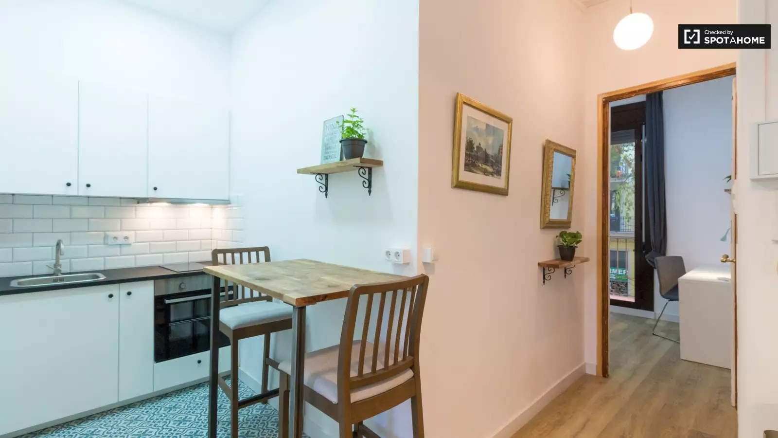 Piso de 2 dormitorios amueblado en Eixample, 42 m² · 3