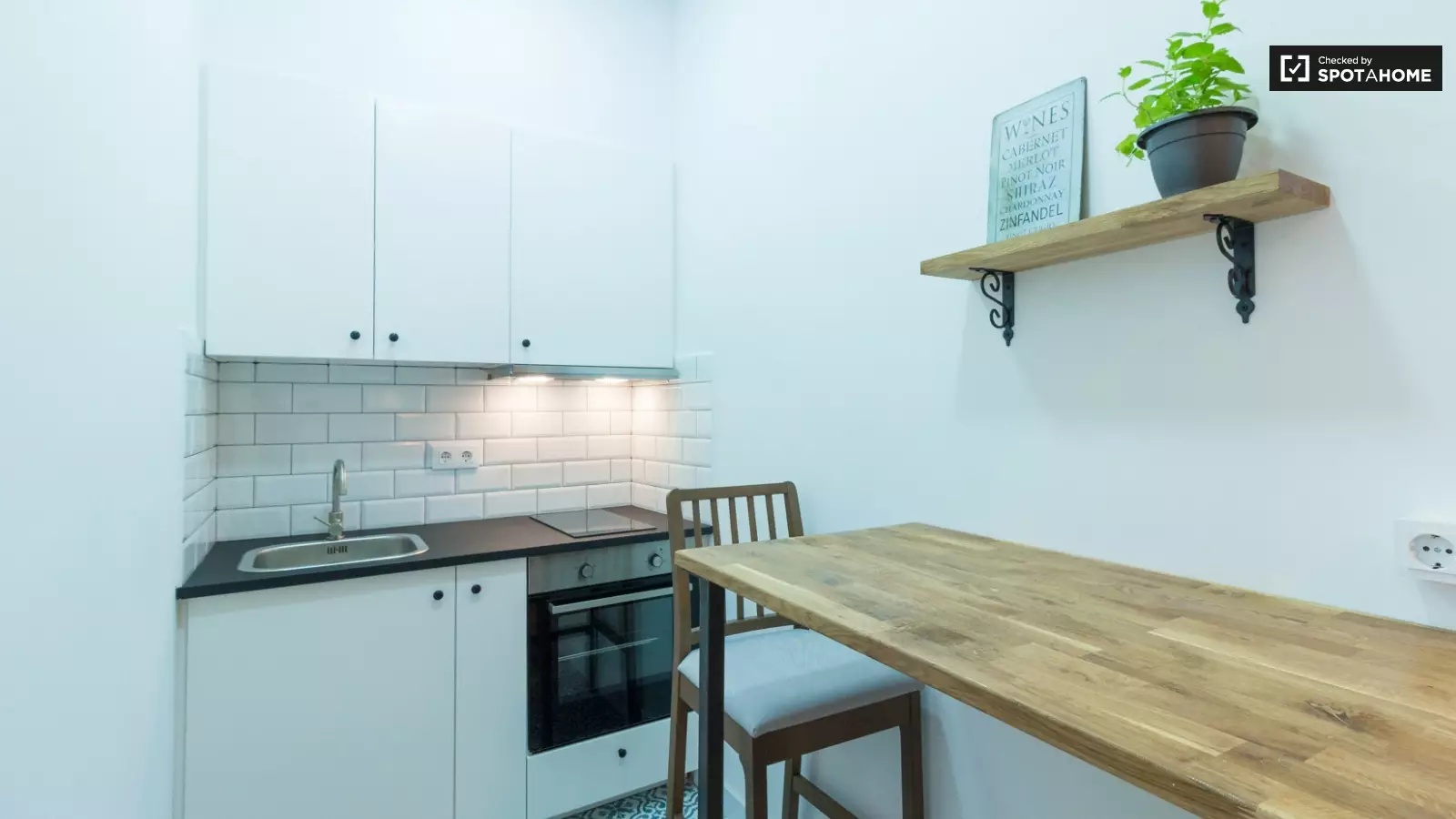 Piso de 2 dormitorios amueblado en Eixample, 42 m² · 4