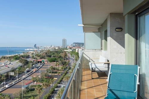 Room in a 5-person shared flat in Sant Martí · 2